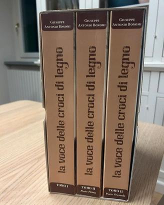Libri  -La voce delle croci di legno-cofanetto
