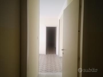 604578 Ufficio Trav. Via XXV Aprile