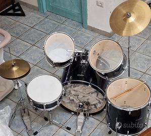 Batteria Dynamic percussion strumento musicale