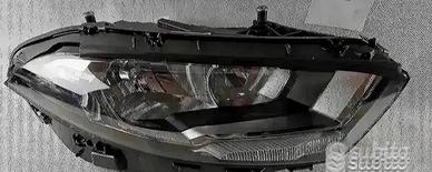 BMW X2 F39 Fari Full LED