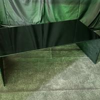 Tavolino in vetro curvato nero