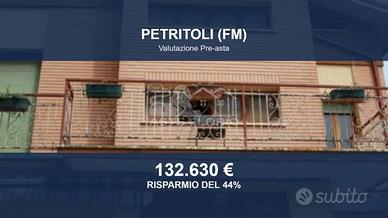 Immobile in asta di 268 m² con box auto a Petritol