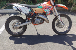 Ktm exc 125 six days