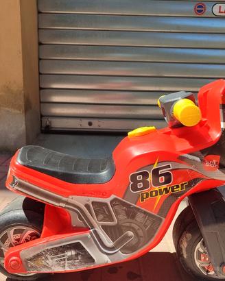 Moto giocattolo 