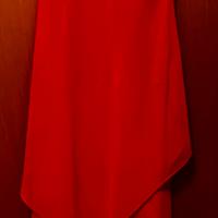 Abito rosso modello valentino