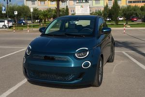 500e 42 kWh Icon - Elettrica Anno 2022 - 27 mila