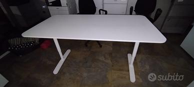 Tavolo regolabile multiuso