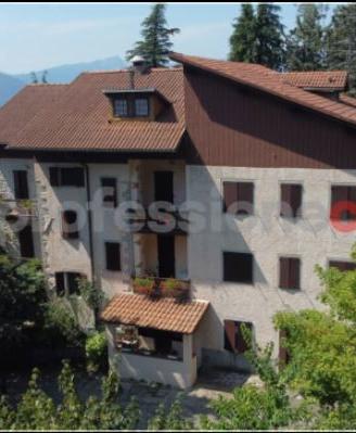 Albergo/Hotel Villa Collemandina [UM76MGVTG]