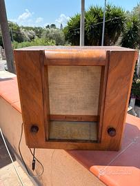 Radio phonola antica