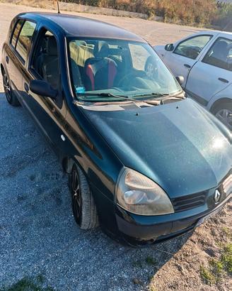 Renault Clio 1,200 marciante 