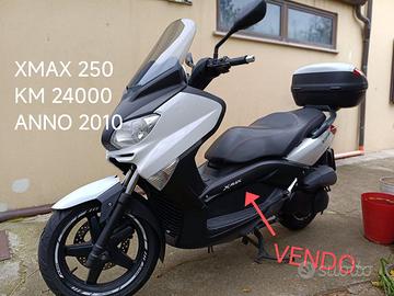 YAMAHA X MAX 250