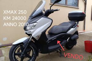 YAMAHA X MAX 250