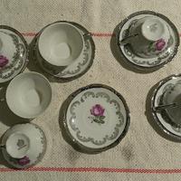 tazzine e theiera per thè/caffè