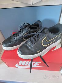 Scarpe Nike oro