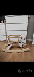 Cavallo a dondolo 