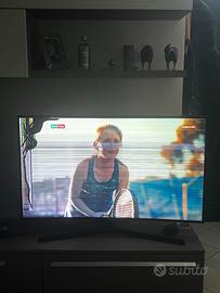 Televisore Smart Tv Samsung 49” curvo *leggere*