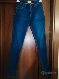 jeans aderenti 