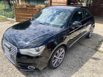 Audi A1 pacchetto s line 1.6 TDI