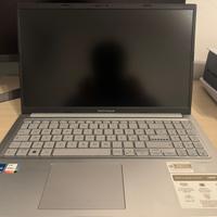 Asus vivobook 15 (in perfetto stato)