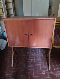 mobile stile svedese 2 ante anni 60