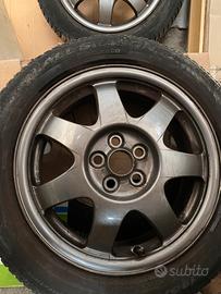 Cerchi Toyota Prius 2006 con pneumatici 80%