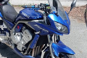 Yamaha fzs 1000