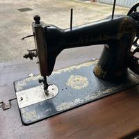 Macchina da cucire Atlas