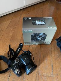Fotocamera Fujifilm finepix S2980