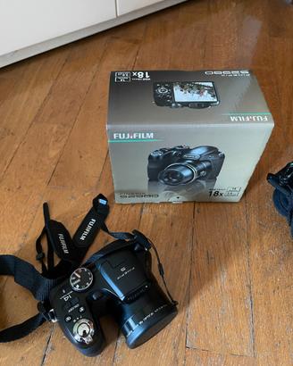 Fotocamera Fujifilm finepix S2980