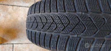 QUATTRO GOMME INVERNALI 205-60 R16 PIRELLI 
