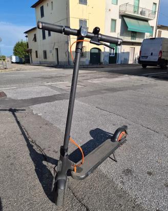 monopattino elettrico xiaomi