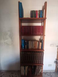 Libreria in vero legno noce naturale molto robusta