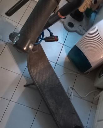 monopattino ninebot elettrico 