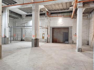 Locale Deposito scantinato C/2