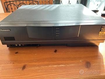 Panasonic NV-HS1000 – Professional Super VHS + TBC