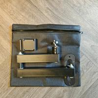 Supporto/stand da muro regolabile