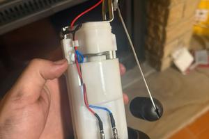 Pompa carburante gsx r 600