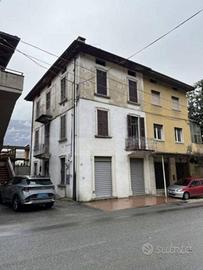 Immobile in asta di 278 m² con più di 5 locali a P