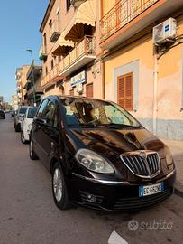 Lancia Musa 1.4 16V GPL 