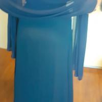 spendido abito cerimonio blu oceano e foulard