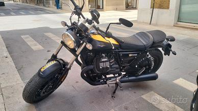 MOTO GUZZI V9 BOBBER 