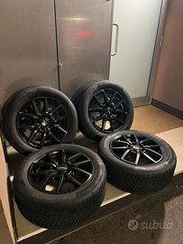 Cerchi BMW X3 F25 gomme invernali 235/55/17 80%