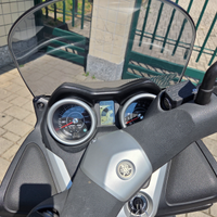 Yamaha Xmax 250