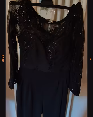 vestito nero elegante nuovo