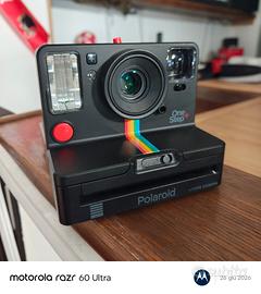 Polaroid One step+  con bluetooth 
