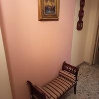 divanetto in tessuto