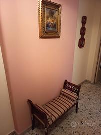 divanetto in tessuto