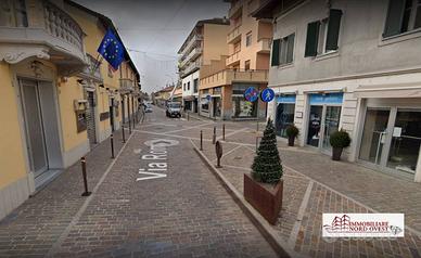 Immobile di 80 m² con 3 locali a Magenta