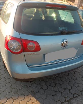 Ricambi Vw Passat B6 variant 2.0 FSI del 2006