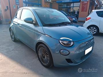 Fiat 500 500e Berlina 42 kWh Icon (349)